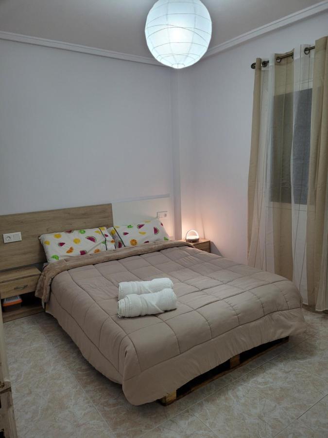 Bajo Con Terraza Y Piscina Torrevieja