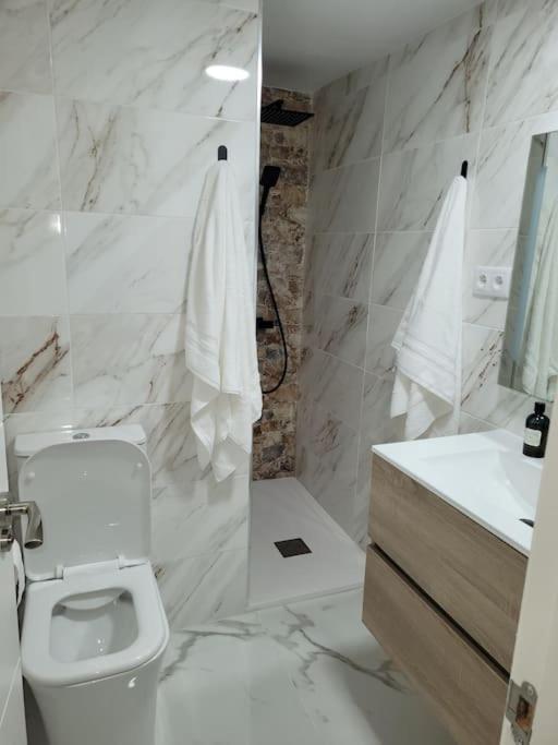 Apartament Bajo Con Terraza Y Piscina