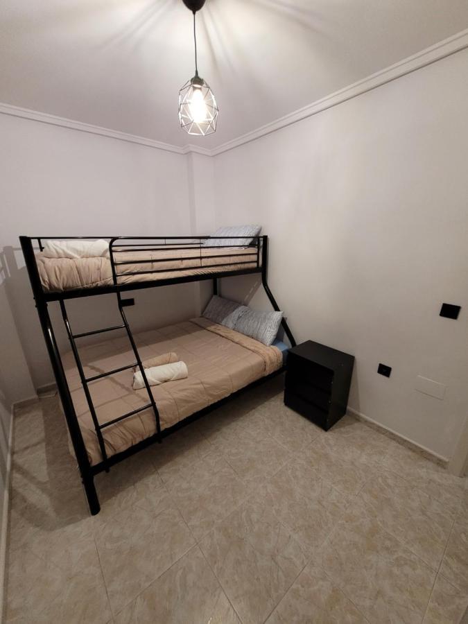 Apartament Bajo Con Terraza Y Piscina
