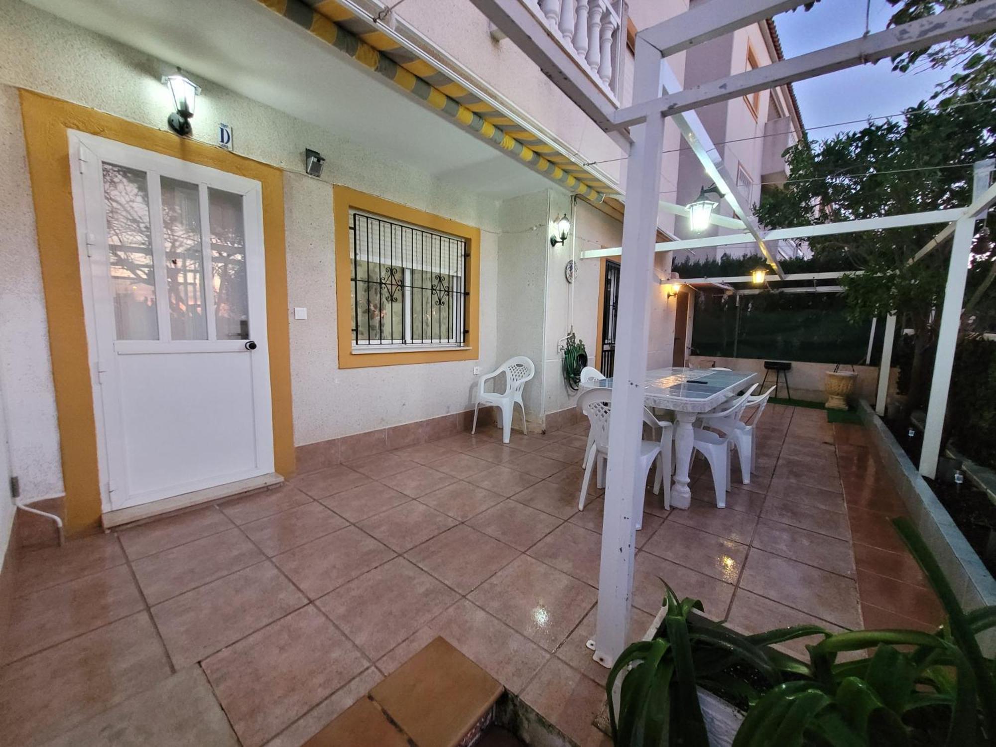 Apartament Bajo Con Terraza Y Piscina