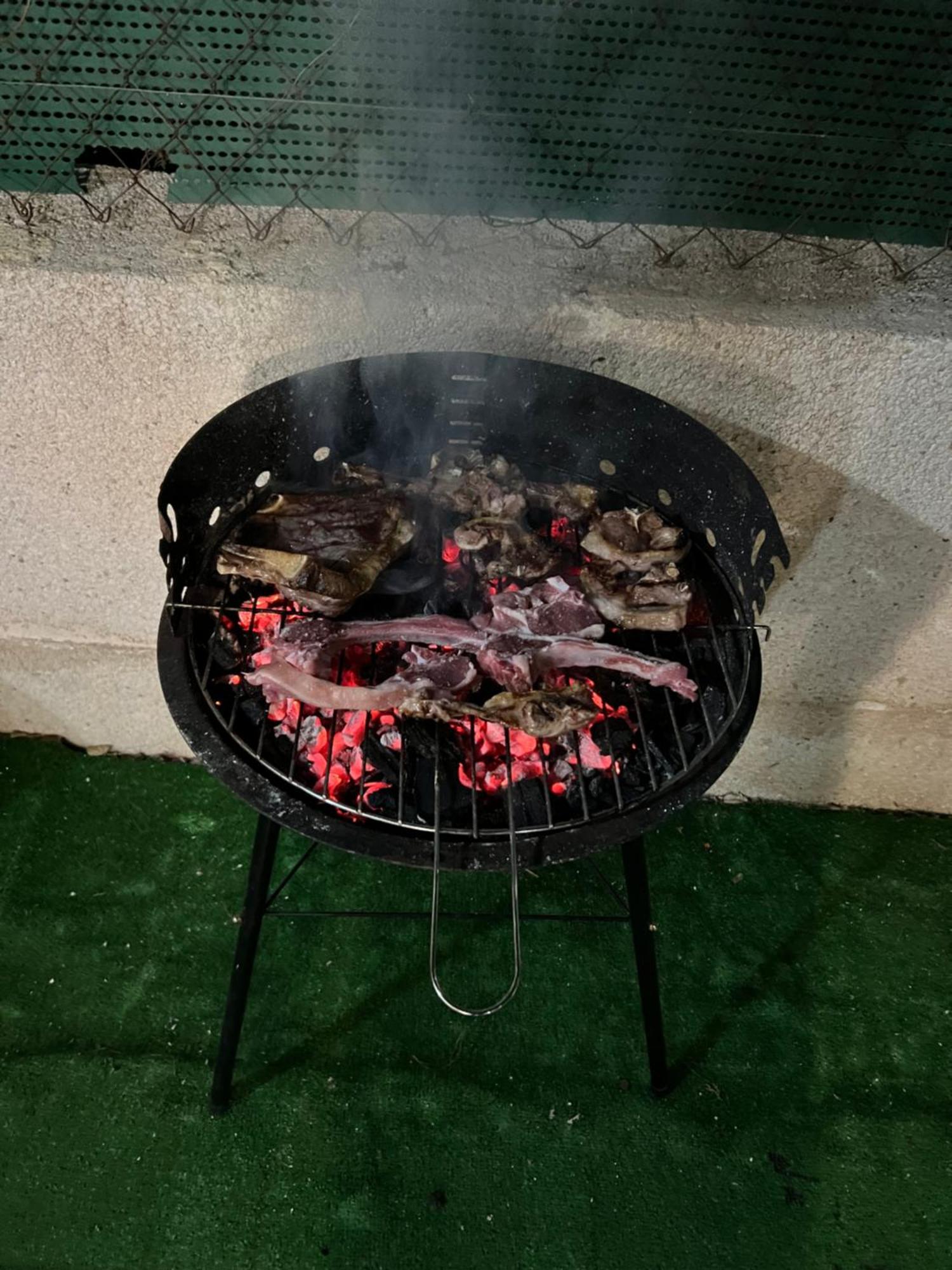 Bajo Con Terraza Y Piscina Apartament